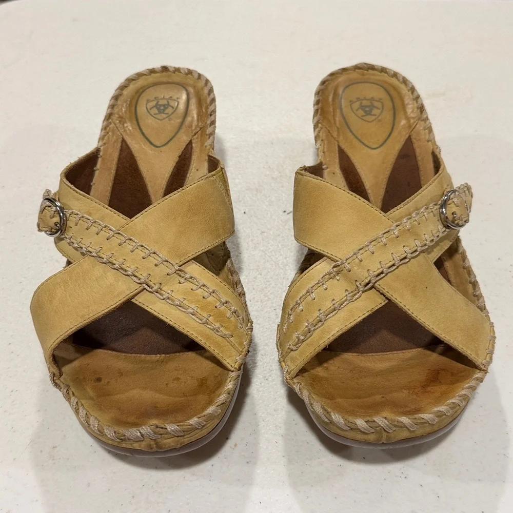 Atiat Tan Leather Wedge Sandals